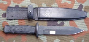 KO Combat czarny