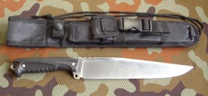 Mars (stal D2, czarna rękojeść)