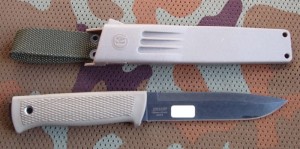 Filin khaki (czerniona klinga)