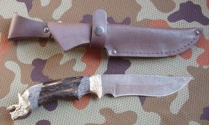 Galeon z grawerunkiem (rękojeść ze stabilizowanej brzozy karelskiej)