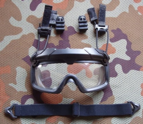 goglehelm1.JPG