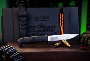 Combat AUS10Co Cryo (rękojeść i pochwa czarne)