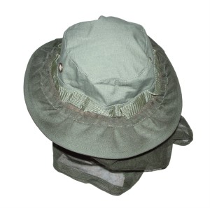 Panama w kolorze oliwa z siatką przeciwkomarową